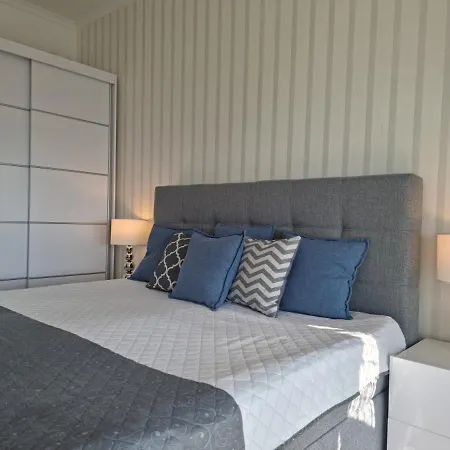 Apartment Silver *