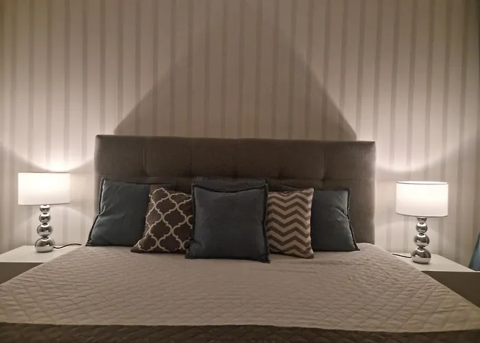 Silver Apartman *